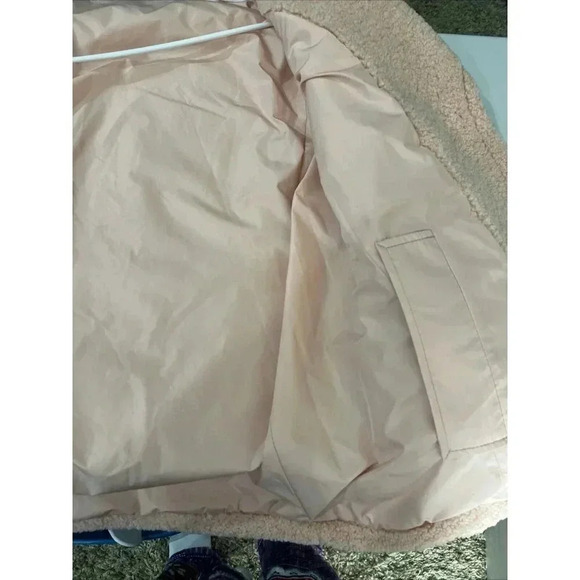 Kensie Reversible Pink Faux Fur Teddy Sherpa Coat Size SMALL Fuzzy Cozy Winter - Picture 5 of 7